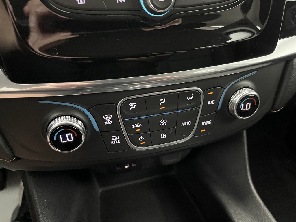 2020 Chevrolet Traverse LS photo 21
