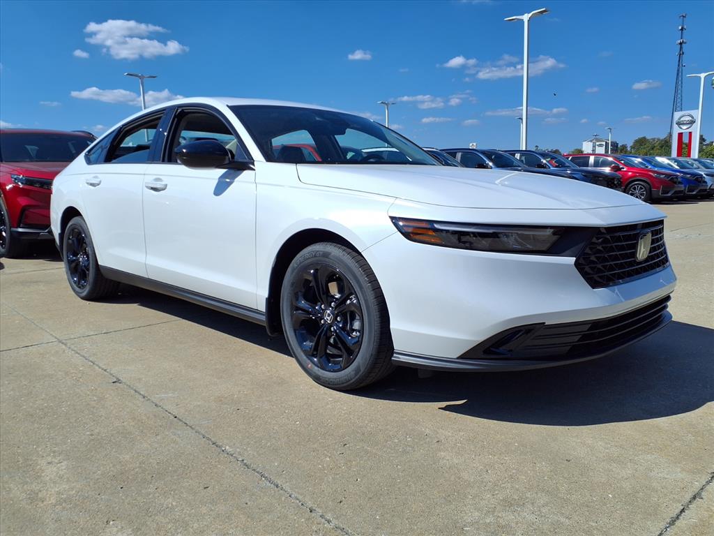 2025 Honda Accord SE's photo