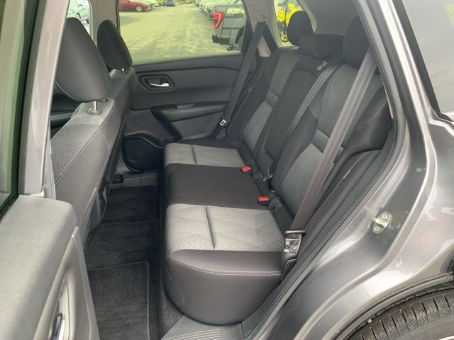 2024 Nissan Rogue SV photo 20