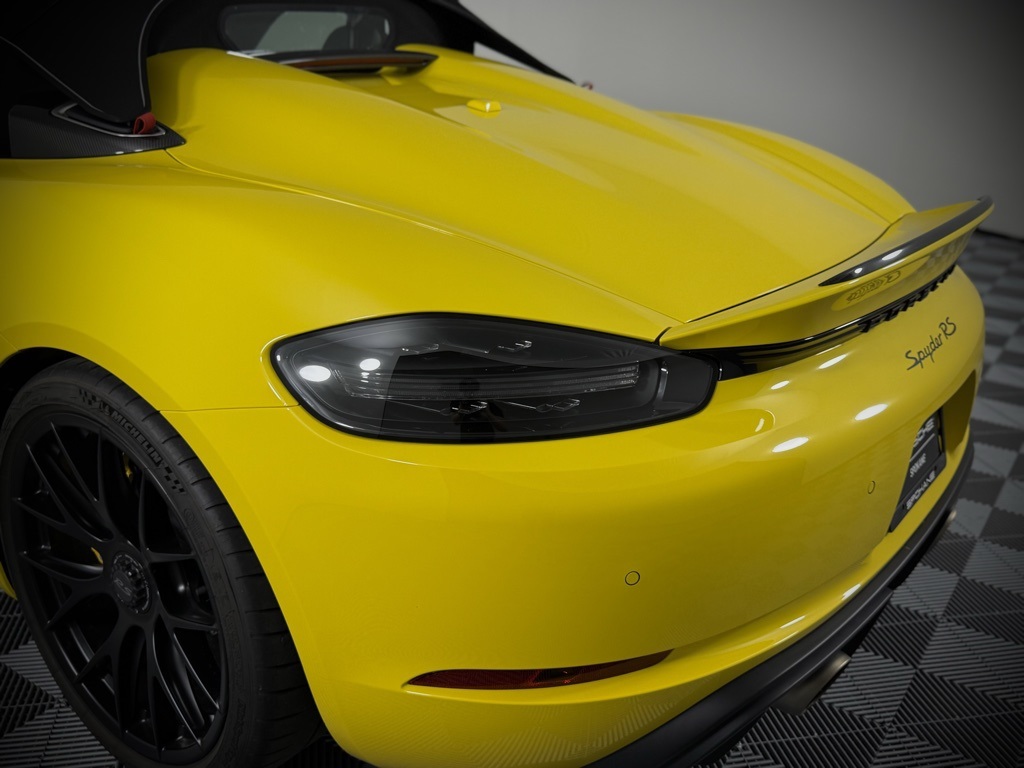 2024 Porsche Boxster Spyder photo 12