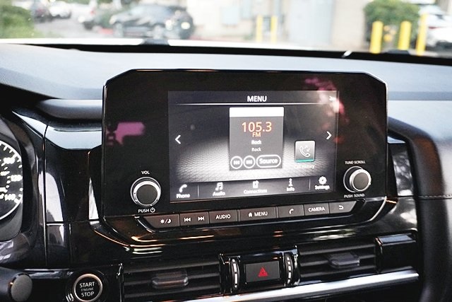 Used 2023 White Nissan SV image 22