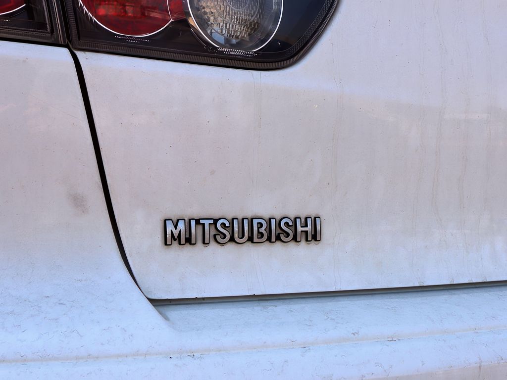 2015 Mitsubishi Lancer ES photo 10