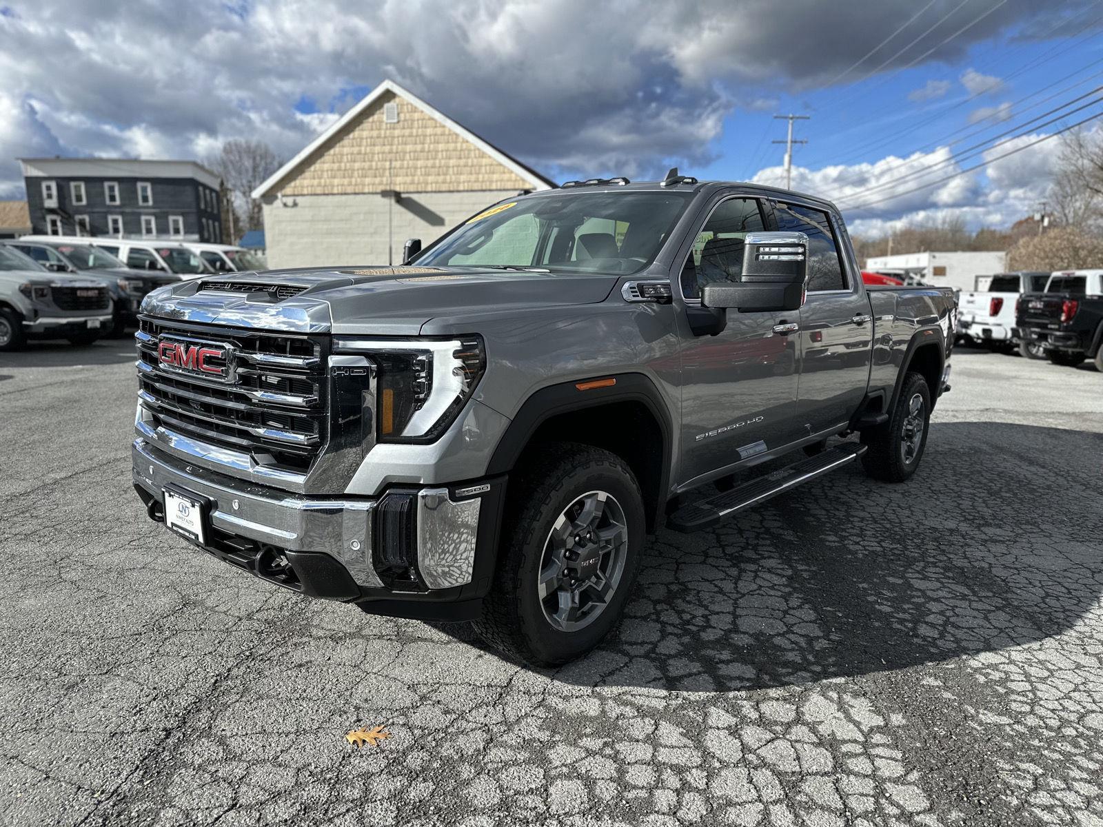 2026 GMC Sierra 2500HD SLT's photo