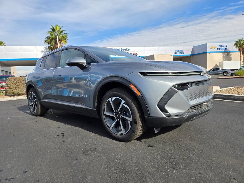 2026 Chevrolet Equinox EV 2LT's photo