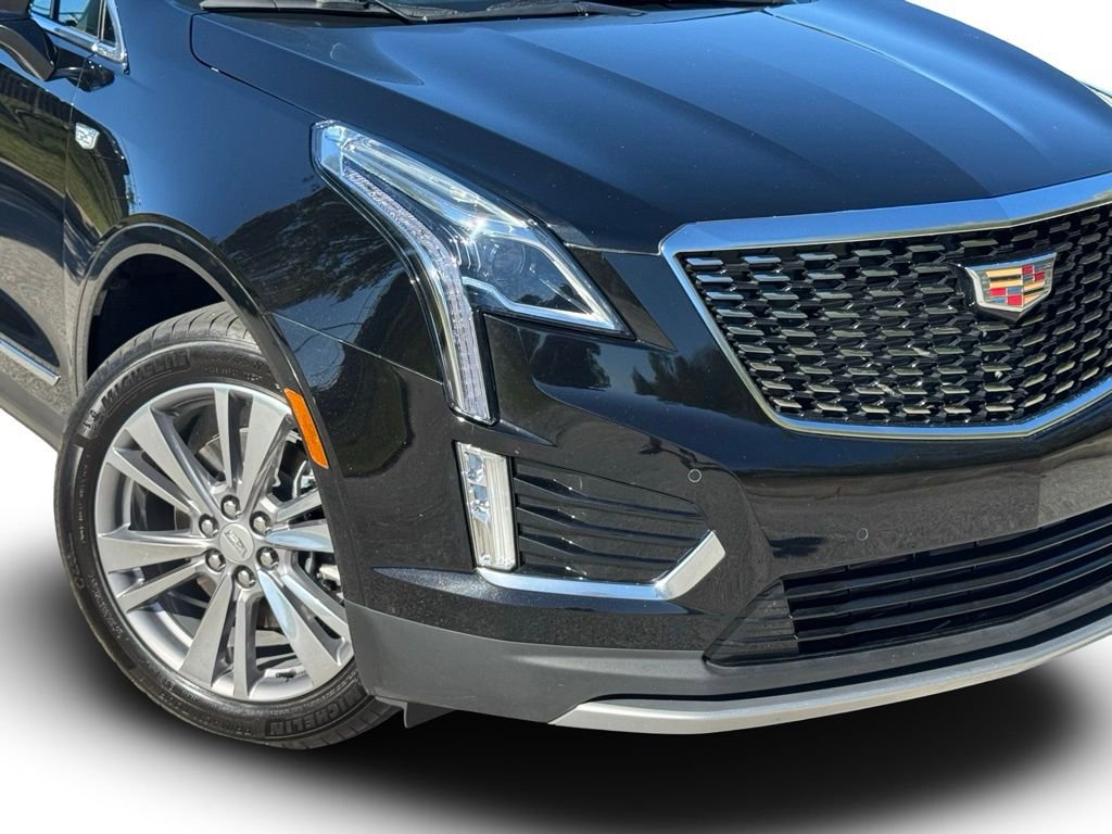 2025 Cadillac XT5 Premium Luxury photo 2