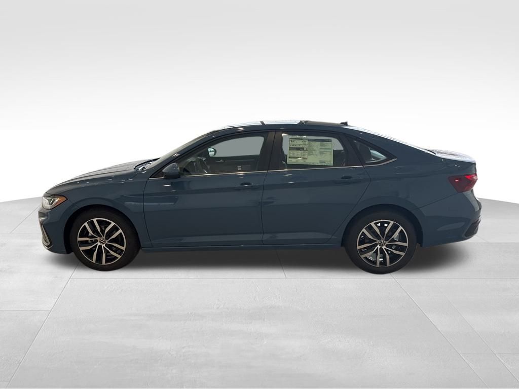 2026 Volkswagen Jetta 1.5T SE photo 2