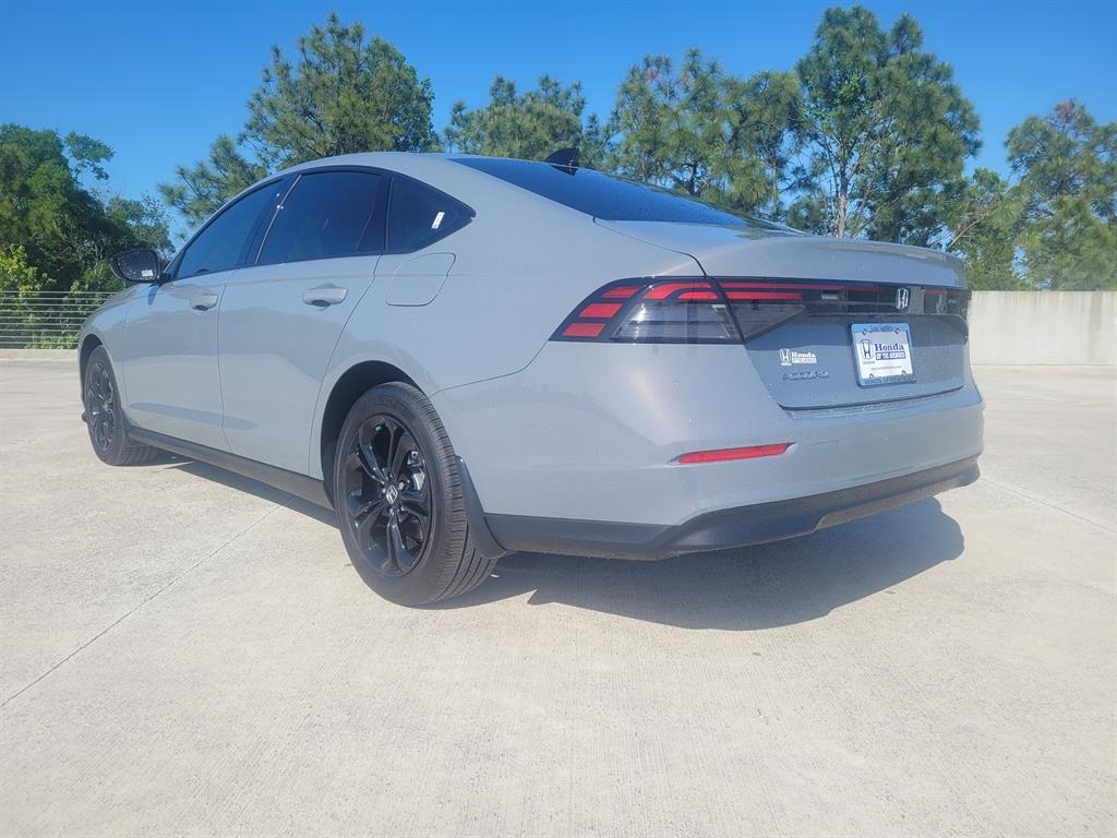 2025 Honda Accord SE photo 5