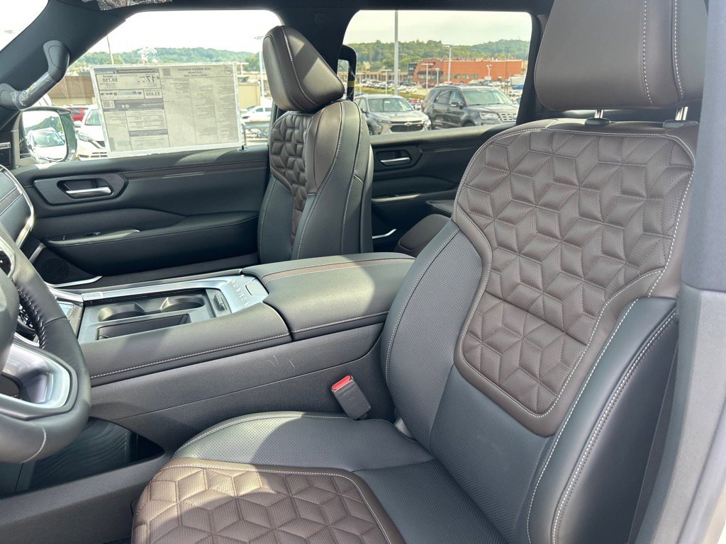 2026 Nissan Armada Platinum photo 4