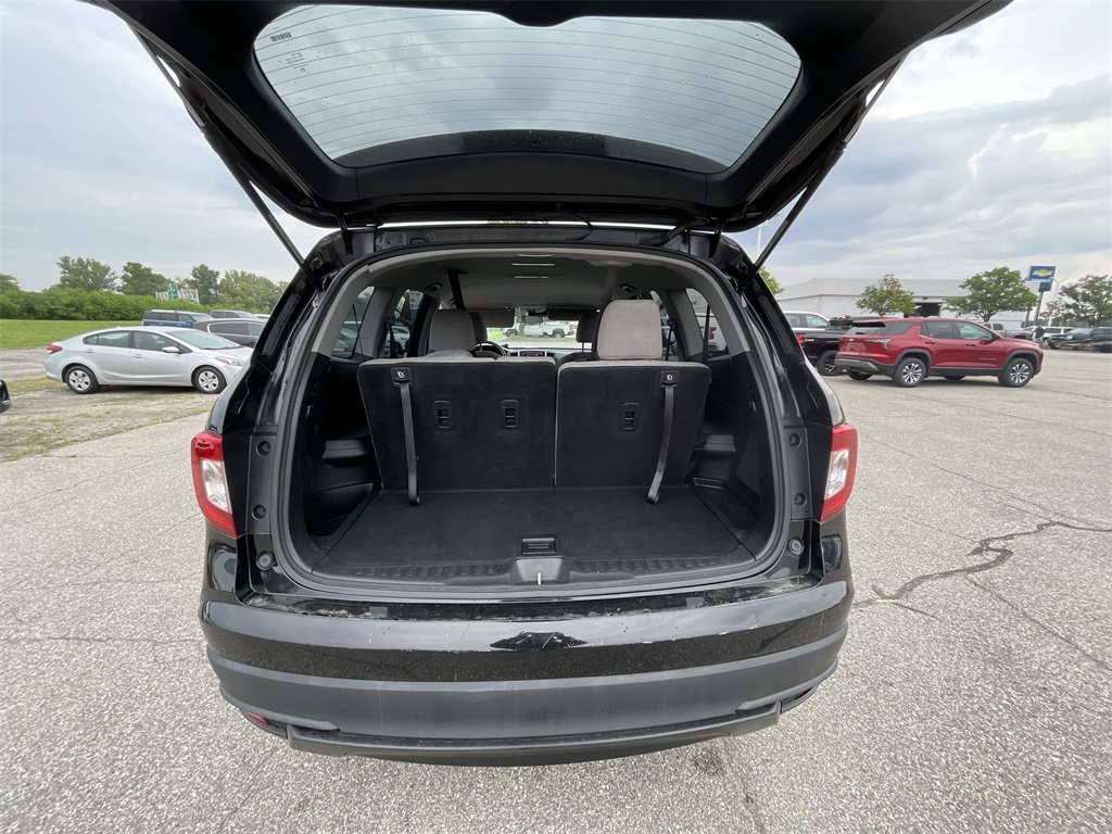 2020 Honda Pilot LX photo 16