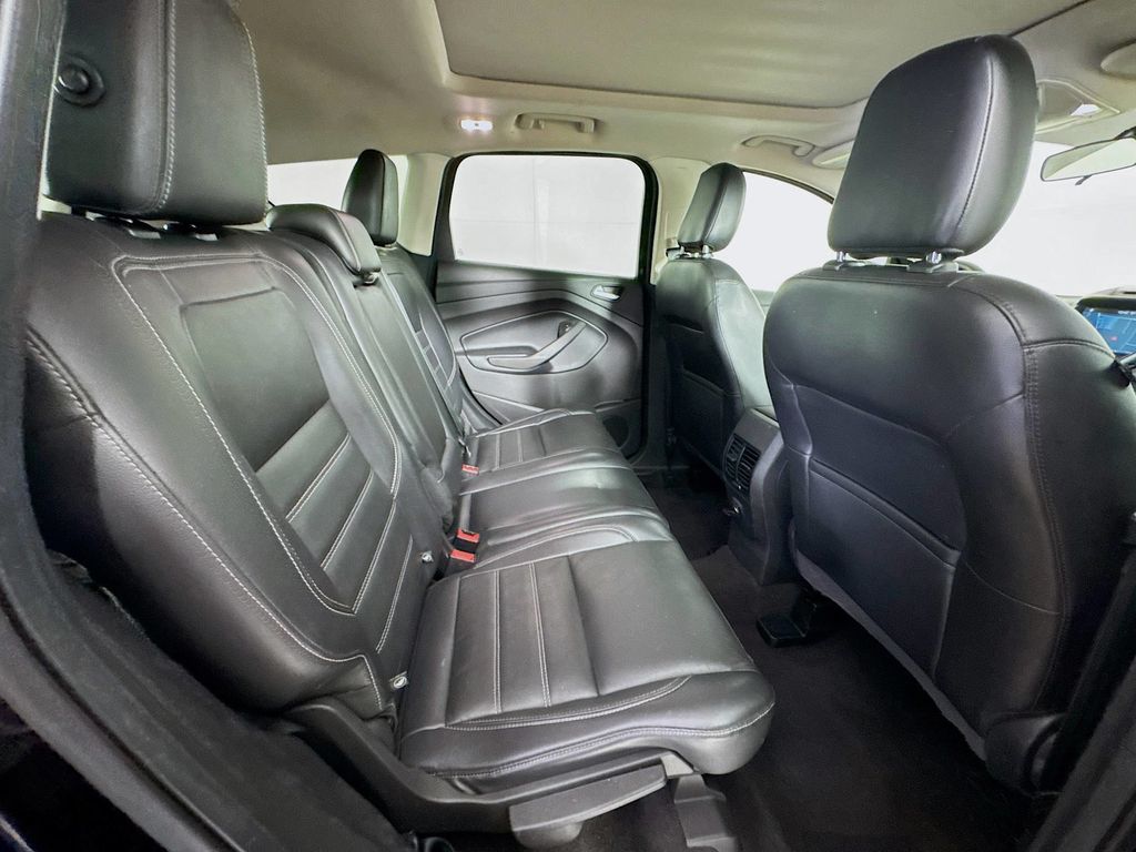 2018 Ford Escape SEL photo 31