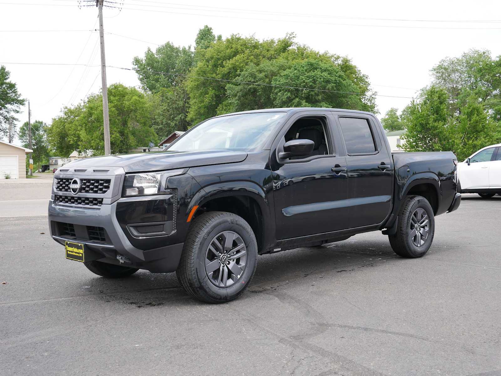 2025 Nissan Frontier SV photo 3