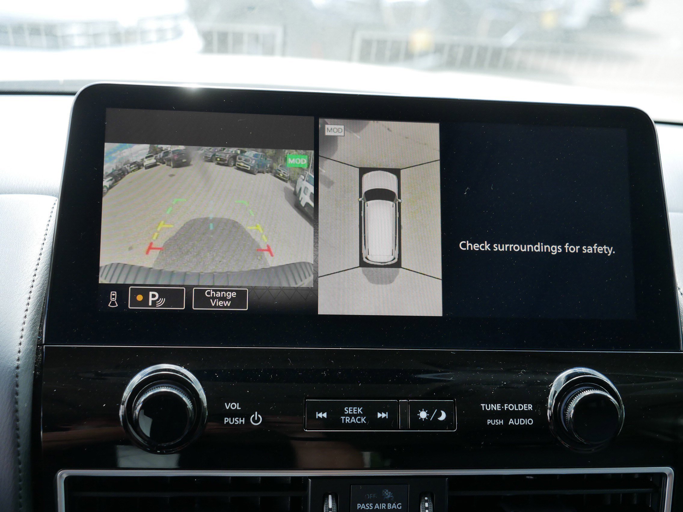 2024 Nissan Armada SL photo 27