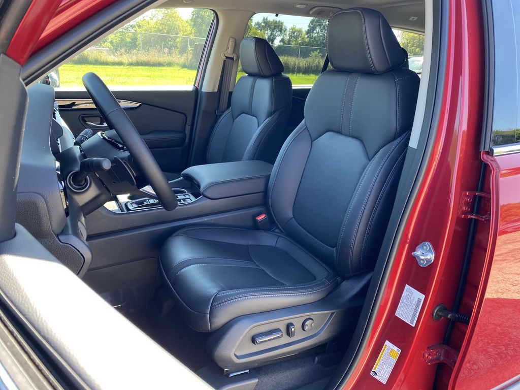 2025 Honda Pilot Touring photo 3
