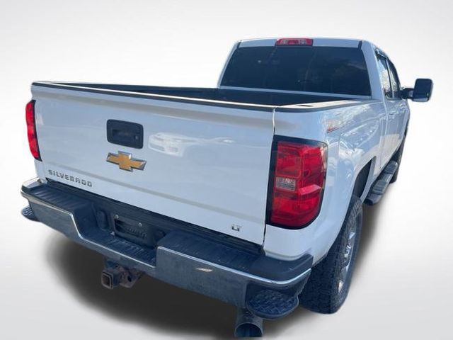 2017 Chevrolet Silverado 2500HD LT photo 3