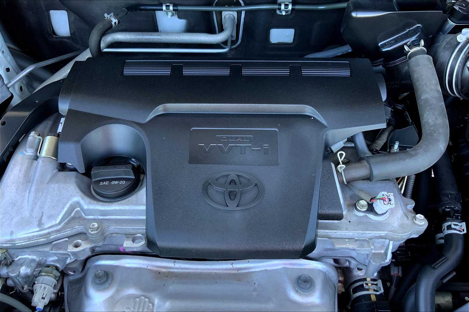 2015 Toyota RAV4 XLE photo 29