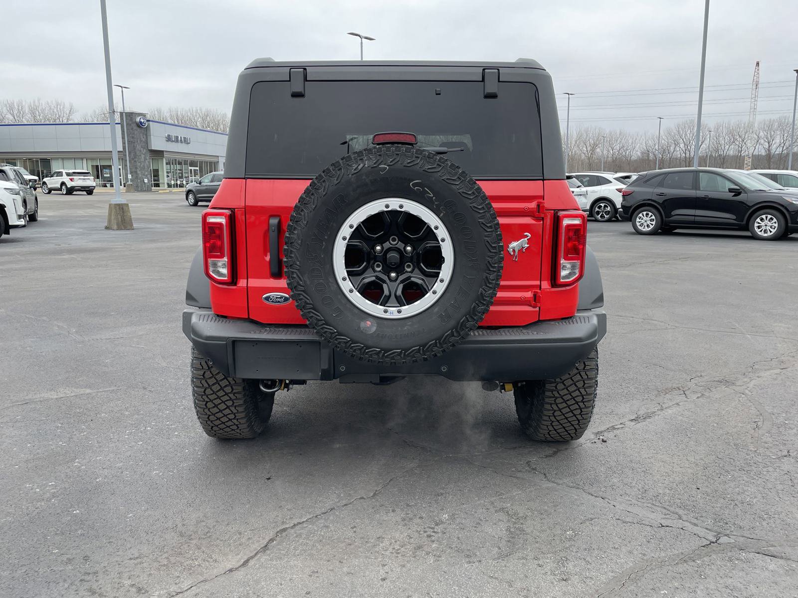 2024 Ford Bronco Black Diamond photo 4