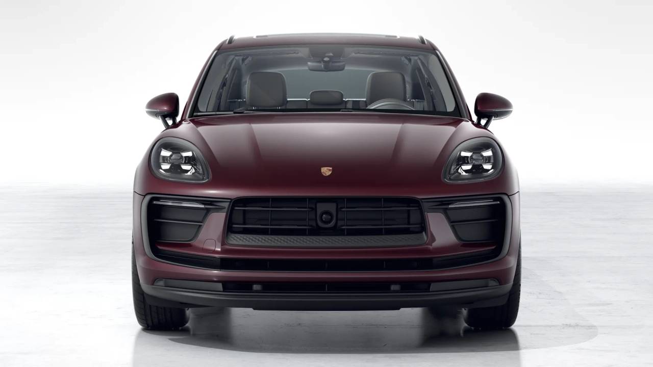 2026 Porsche Macan T photo 9