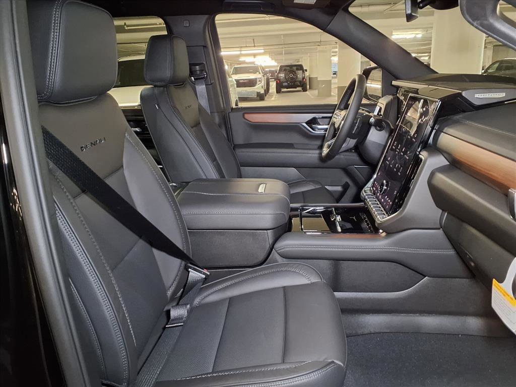 2026 Gmc Yukon XL Denali photo 4