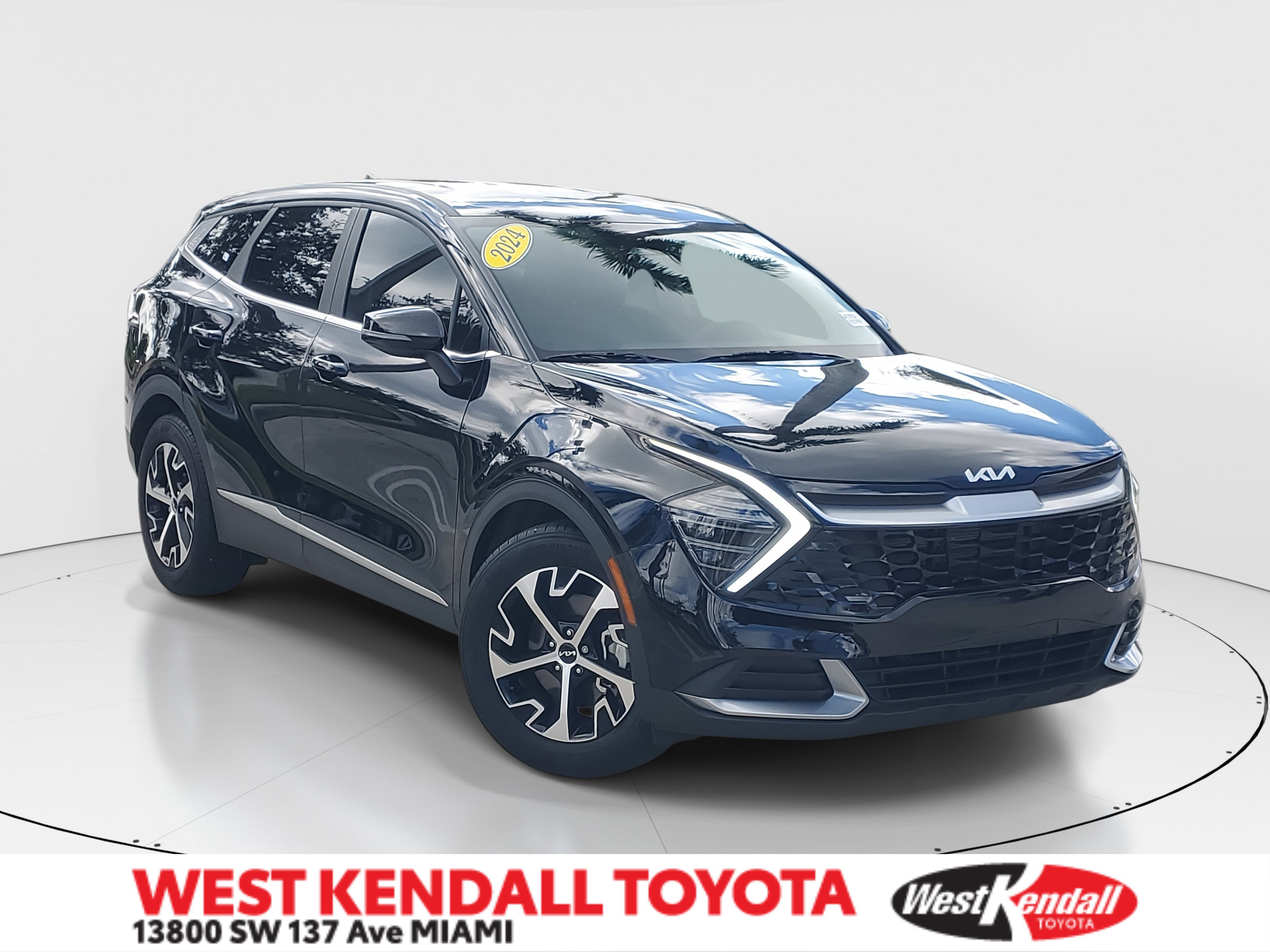 2024 Kia Sportage EX's photo