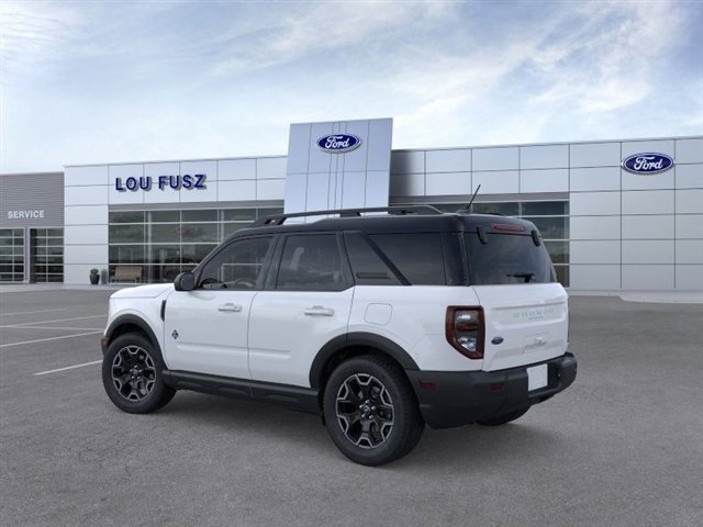 2025 Ford Bronco Sport Outer Banks photo 2