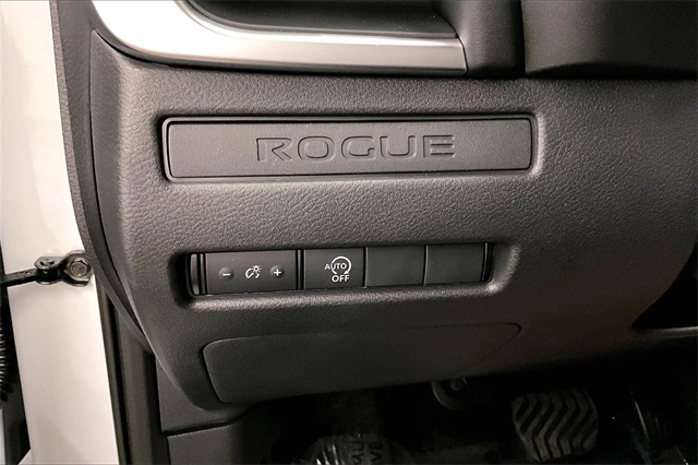 2025 Nissan Rogue S photo 26