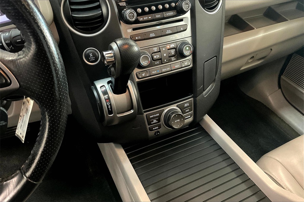 2013 Honda Pilot Touring photo 15