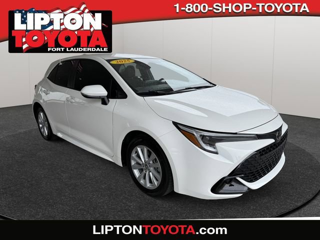 2025 Toyota Corolla Hatchback SE