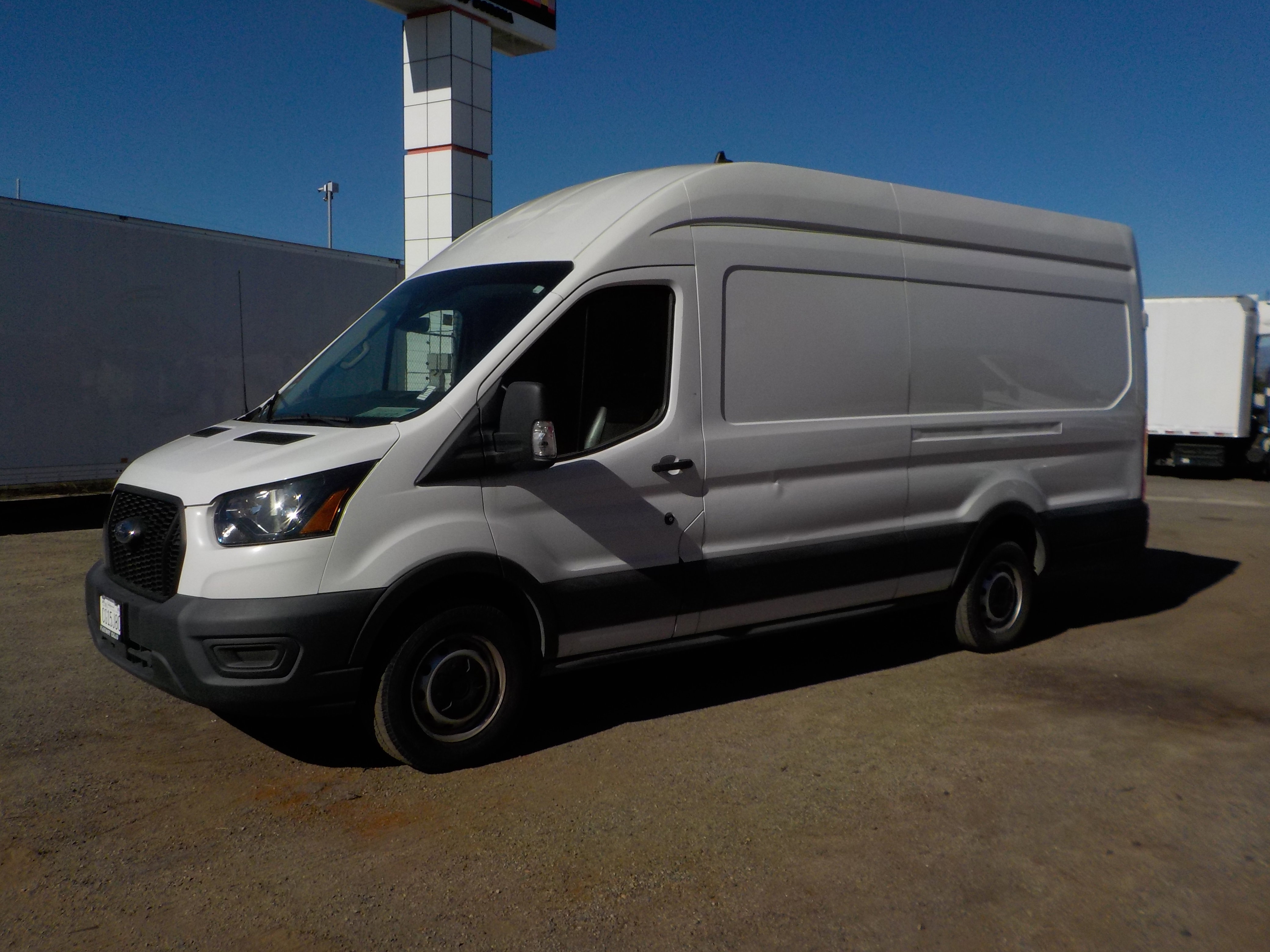 2021 Ford Transit Cargo Van photo 2