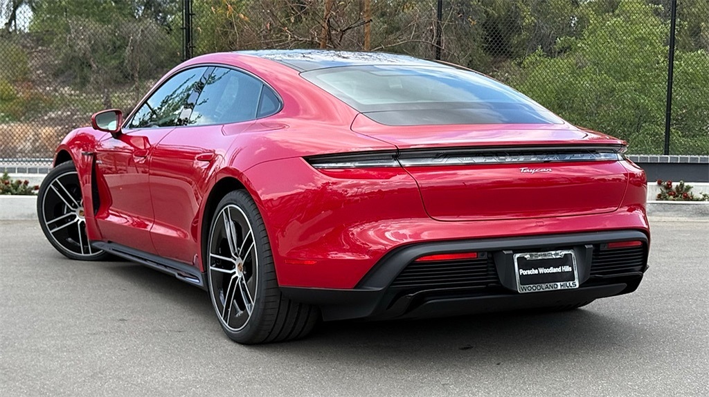 2025 Porsche Taycan photo 2