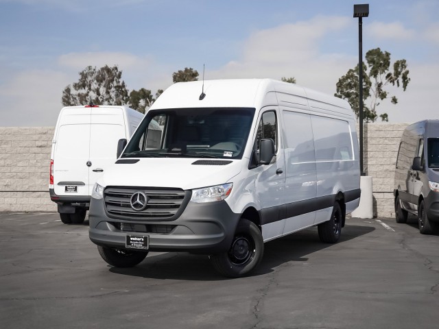 2025 Mercedes-Benz Sprinter Cargo Van