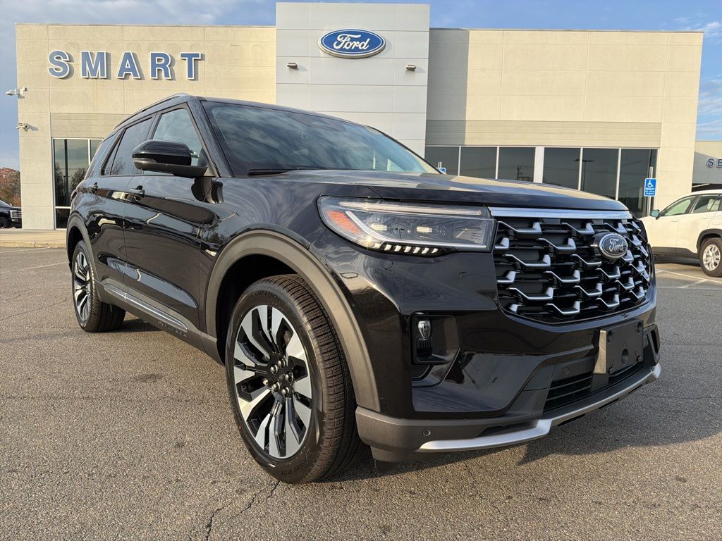 2026 Ford Explorer Platinum's photo