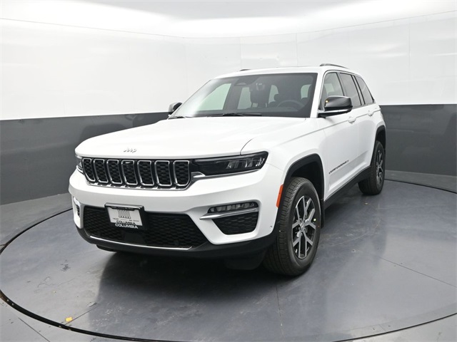 2025 Jeep Grand Cherokee Limited photo 3