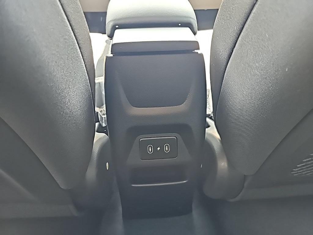 2025 Hyundai Venue SEL photo 23