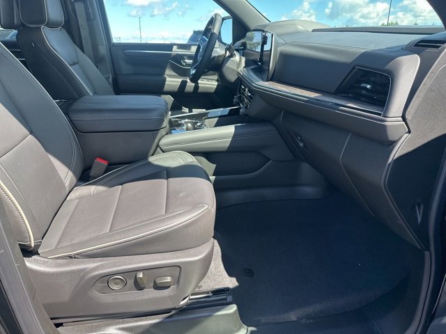 2025 Chevrolet Tahoe Premier photo 24