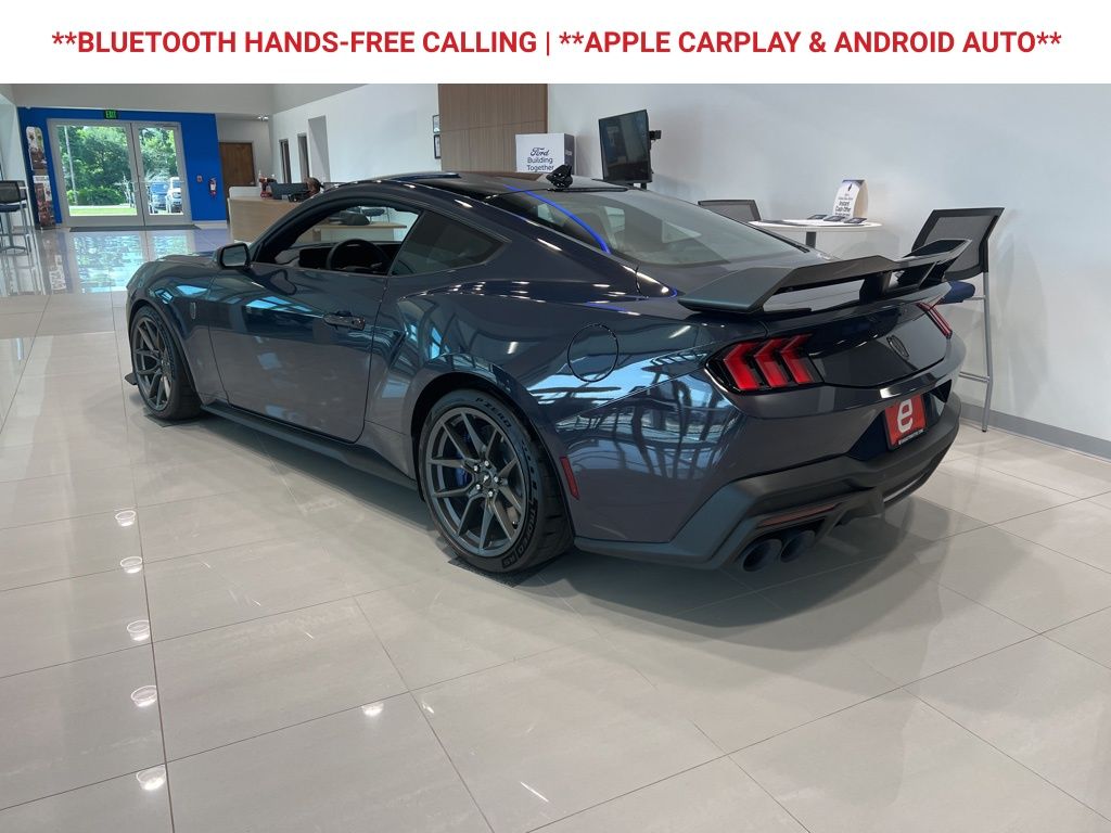 2025 Ford Mustang Dark Horse Premium photo 4
