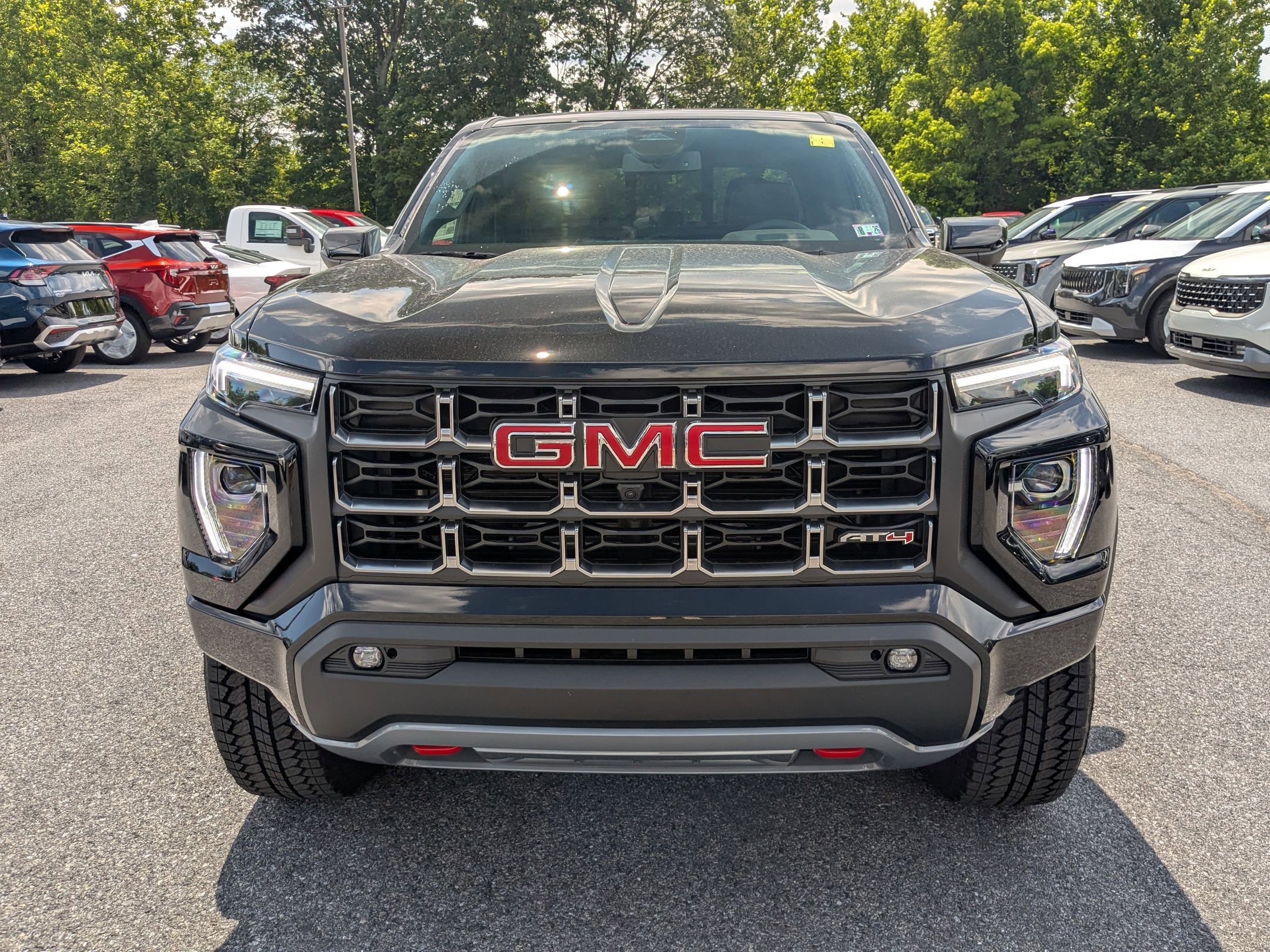 2025 Gmc Canyon AT4 photo 2