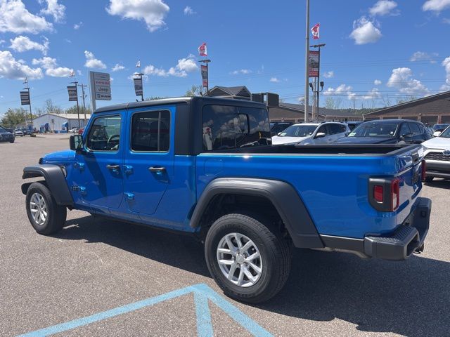 2023 Jeep Gladiator Sport photo 6