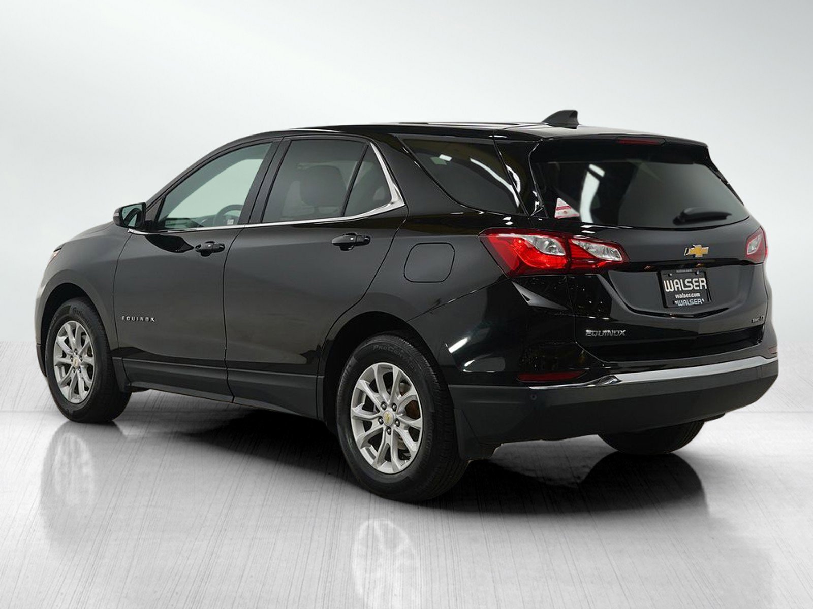 2019 Chevrolet Equinox LT photo 3