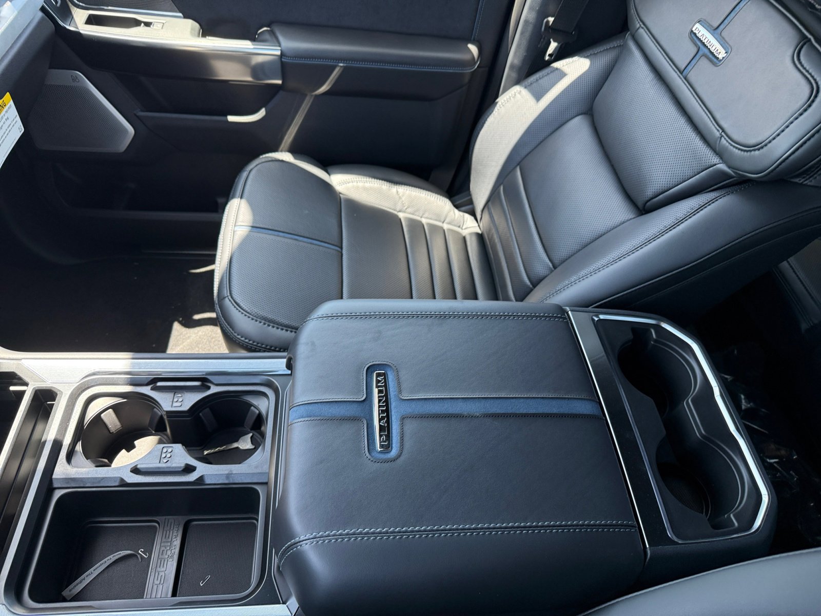 2025 Ford F-250 Platinum photo 14