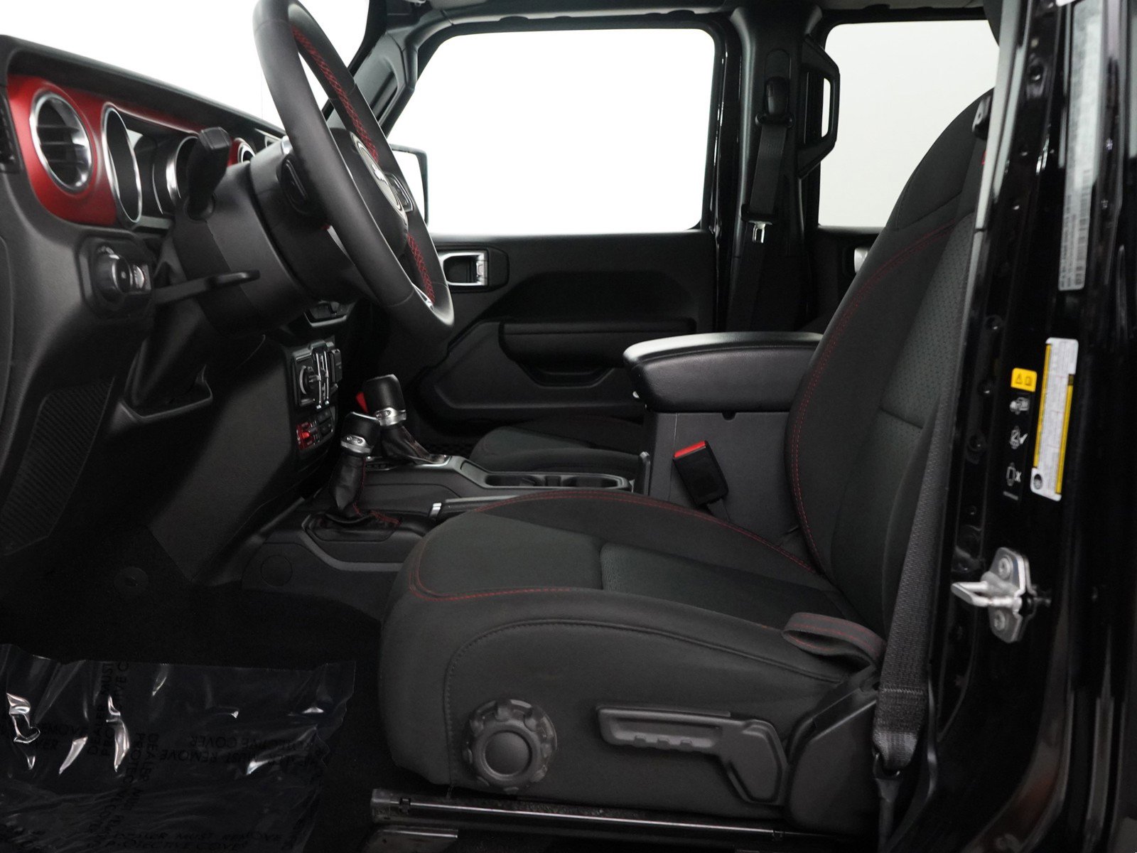 2023 Jeep Wrangler Rubicon photo 18