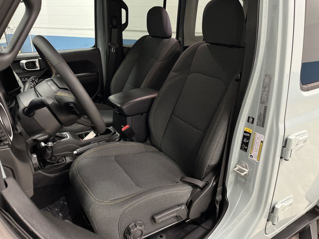 2024 Jeep Wrangler Sport S 4xe photo 4