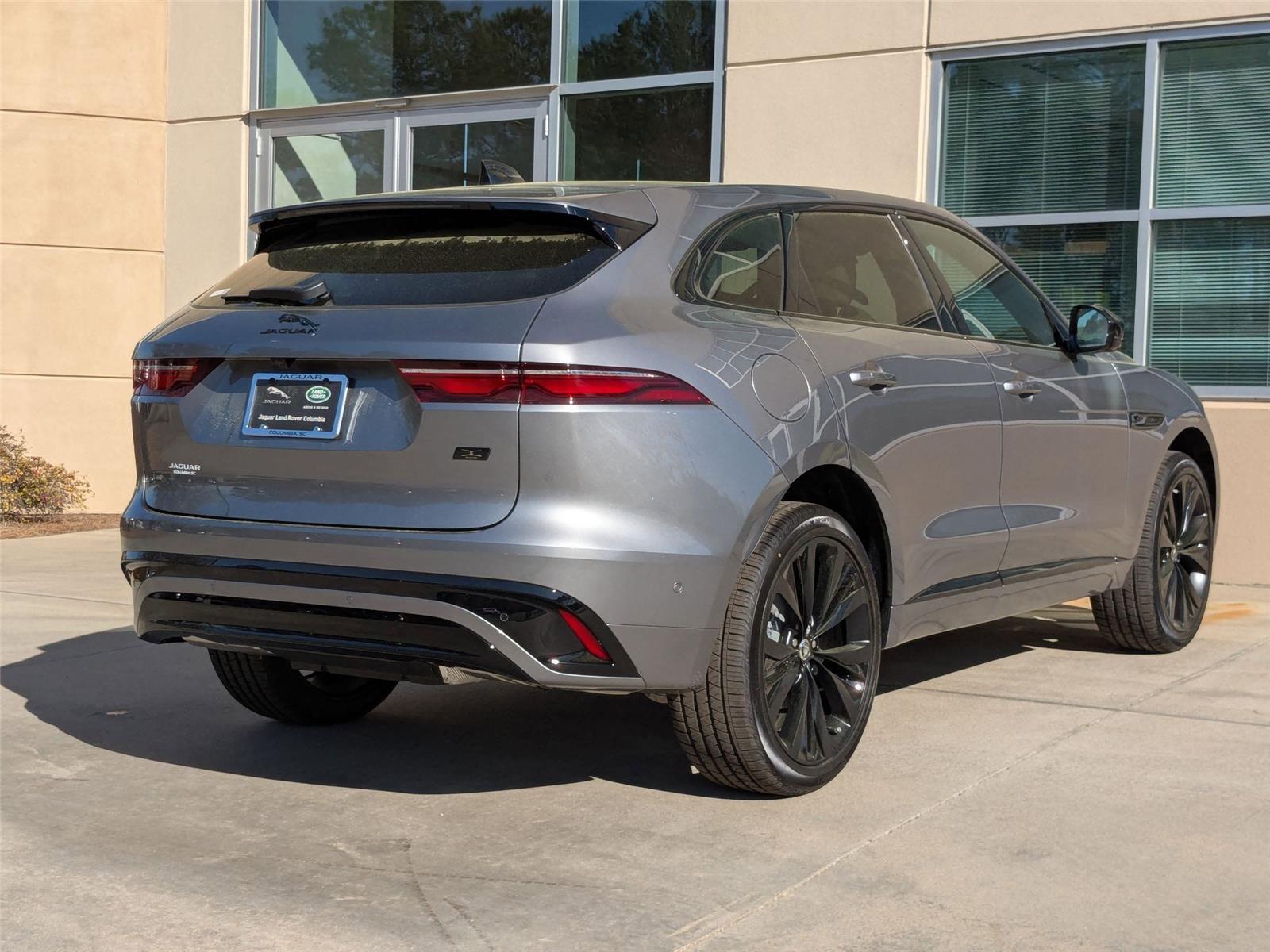 2026 Jaguar F-PACE P250 R-Dynamic S photo 2