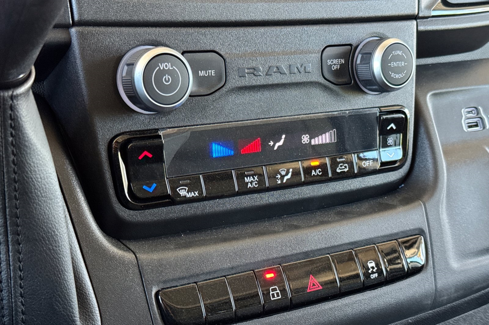 2026 Ram ProMaster 2500 photo 14