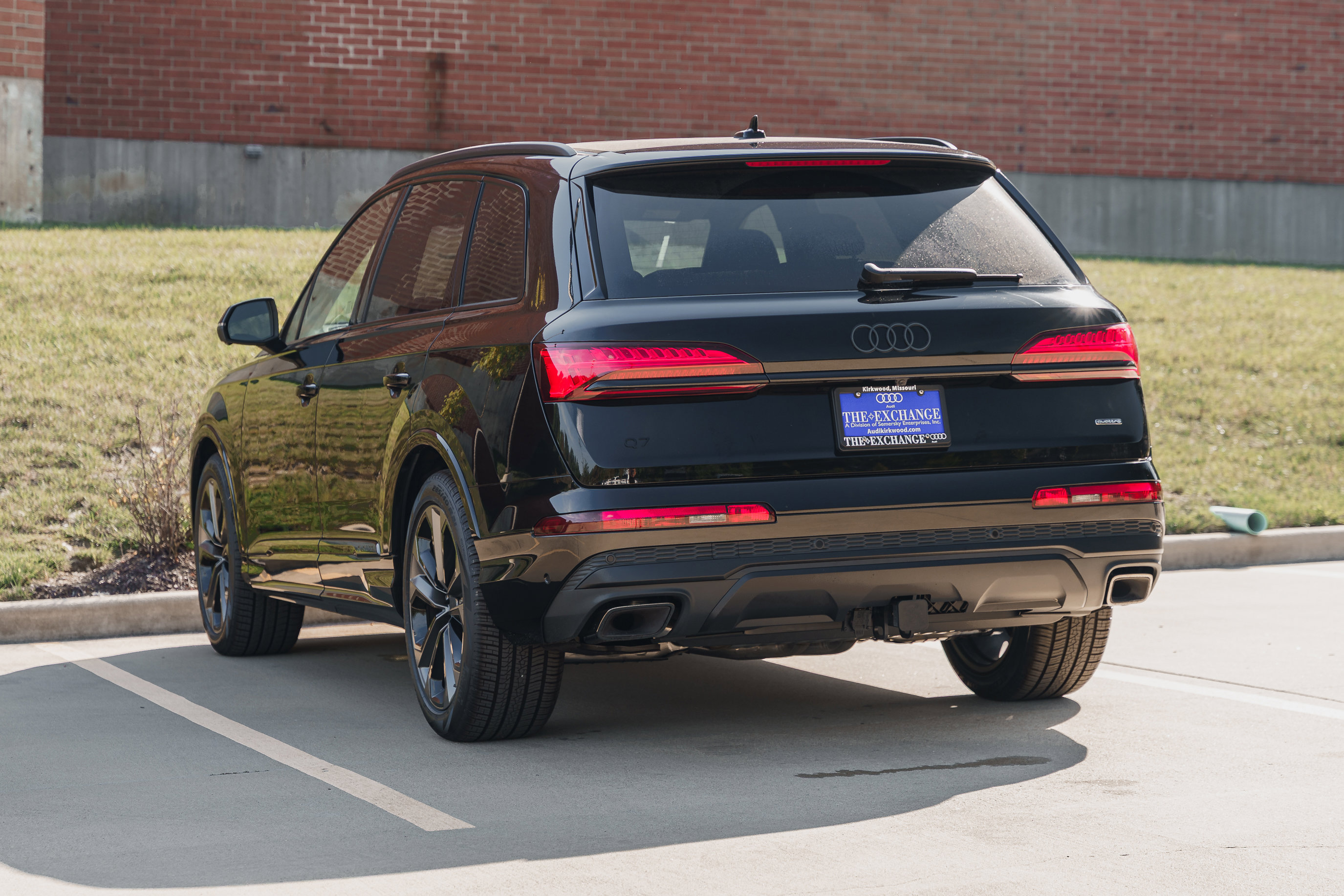 2026 Audi Q7 Premium Plus photo 2