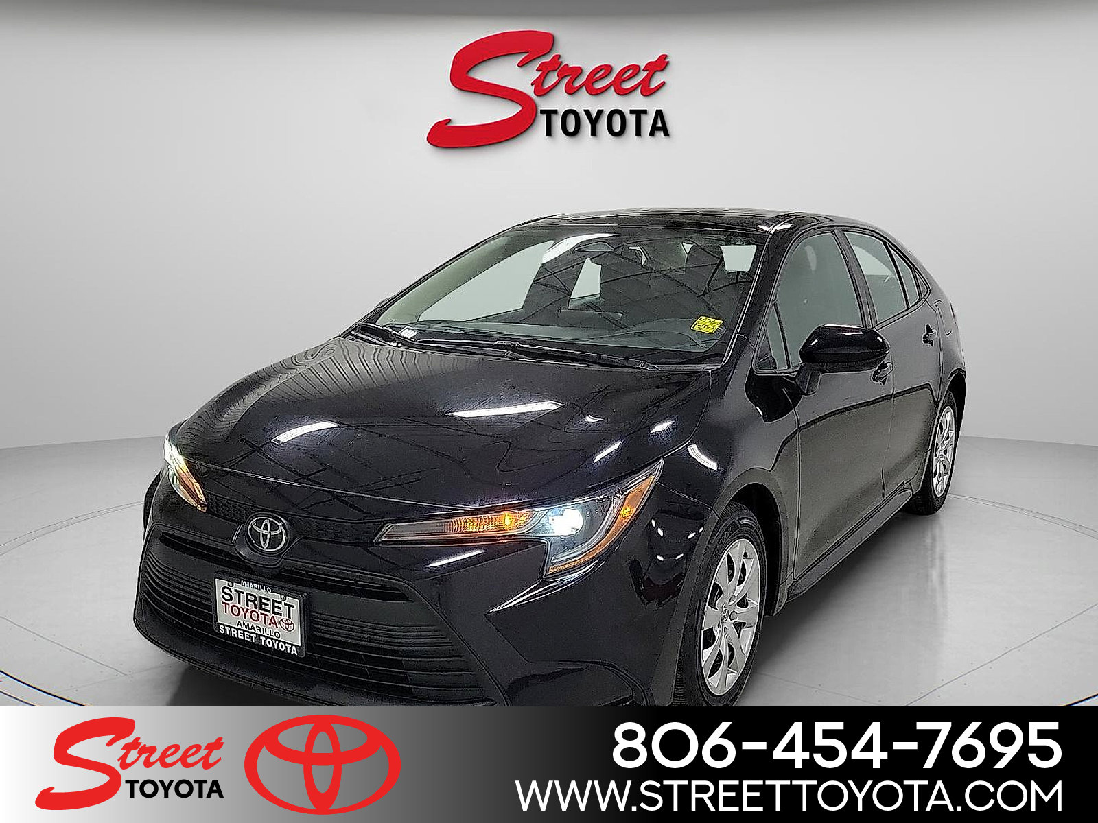 2024 Toyota Corolla LE's photo