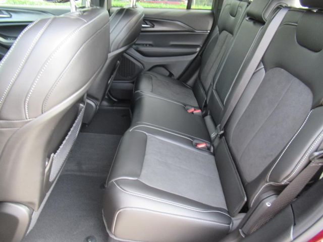 2025 Jeep Grand Cherokee Altitude X photo 25