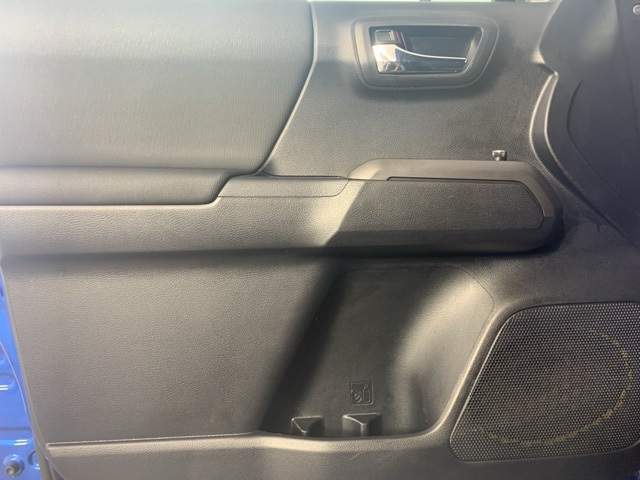 2018 Toyota Tacoma TRD Sport 4x4 Access Cab photo 20