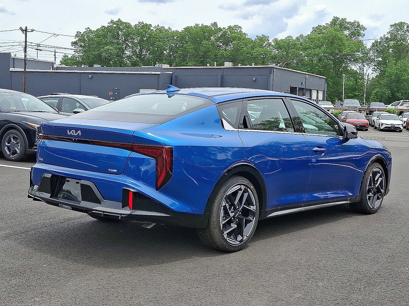 2025 Kia K4 GT-Line photo 7
