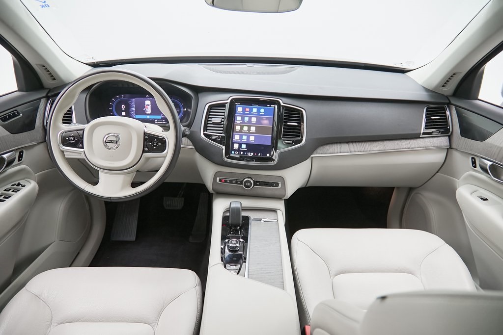 2023 VOLVO XC90 - Image 25