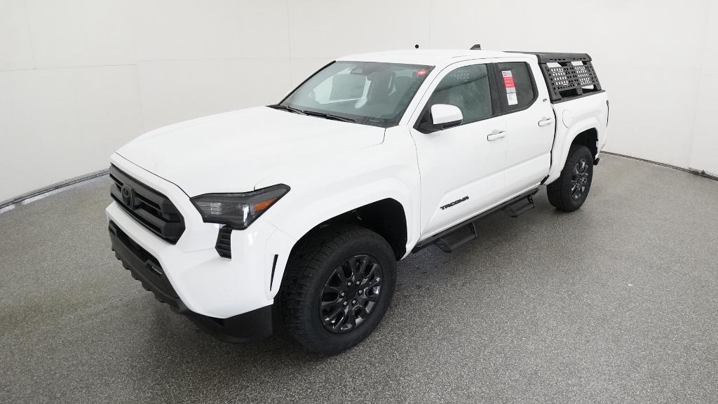 2025 Toyota Tacoma SR5's photo